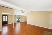 Photo - 526 N Emerald Dr