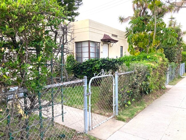 Photo - 1903 Delaware Ave