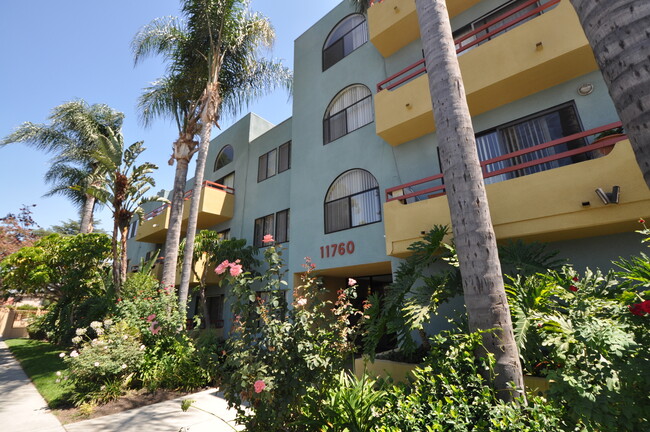 Photo - 11760 Hamlin St Apartment Unit 101