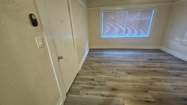 Photo - 1330 W 11th St Apartment Unit 3
