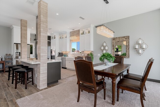 Photo - 47434 Medina Dr W