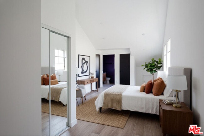 Photo - 1238 W 30th St Unit 1238.1