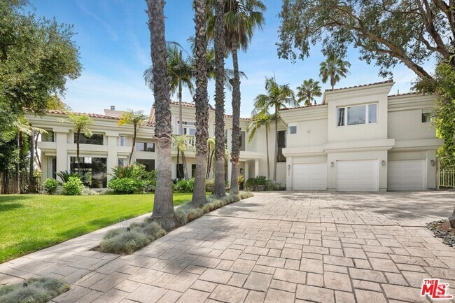 Building Photo - 4001 Clarinda Dr Rental