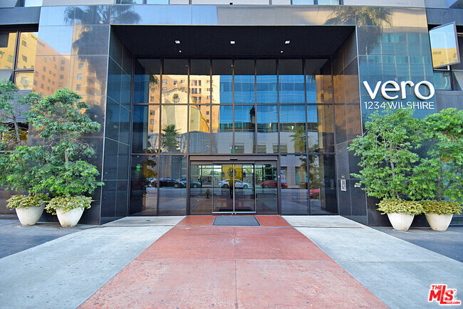 Building Photo - 1234 Wilshire Blvd Unit 401 Rental
