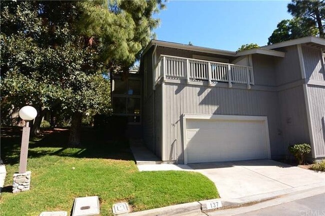 Building Photo - 137 S Stonebrook Dr