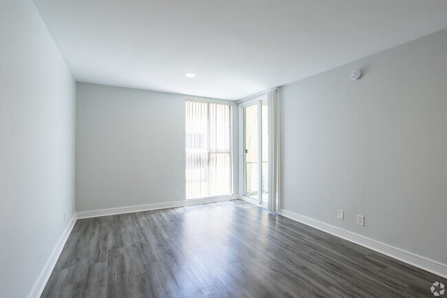 Photo - 115 North Wetherly Drive