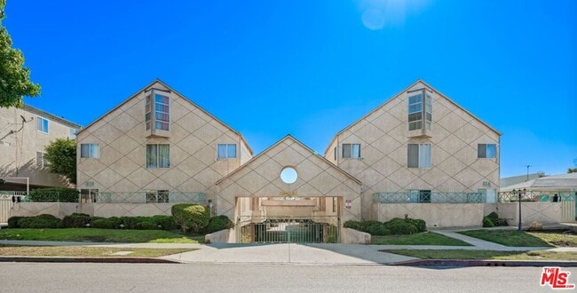 Building Photo - 610 Venice Way Unit 203