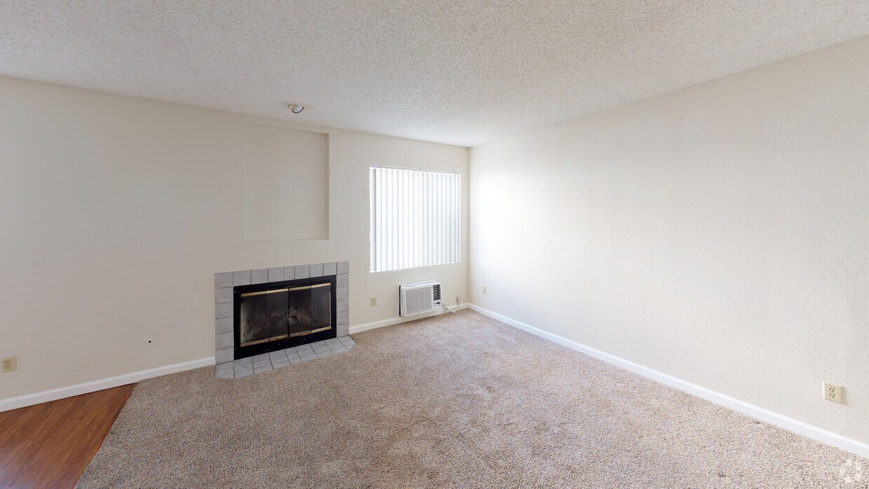3D Tour - Fallbrook Hills Apartments