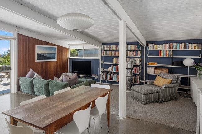 Photo - 12400 Deerbrook Ln