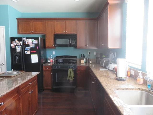 Photo - 1310 Calabria St