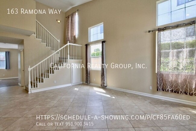 Photo - 163 Ramona Way