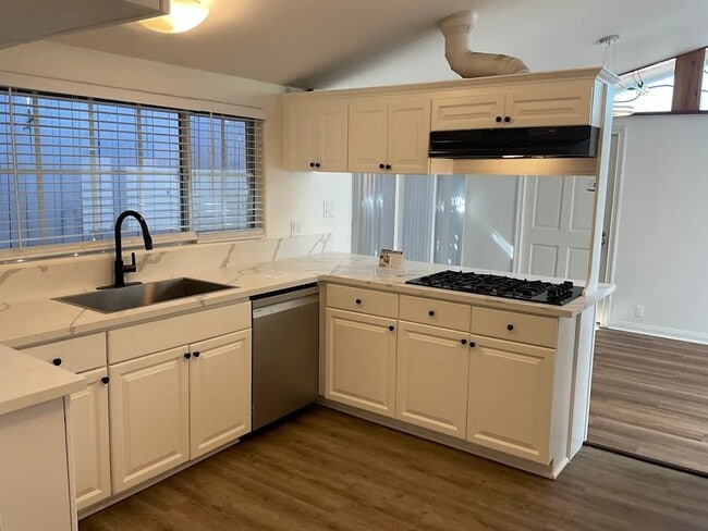 Photo - 22239 Flanco Rd