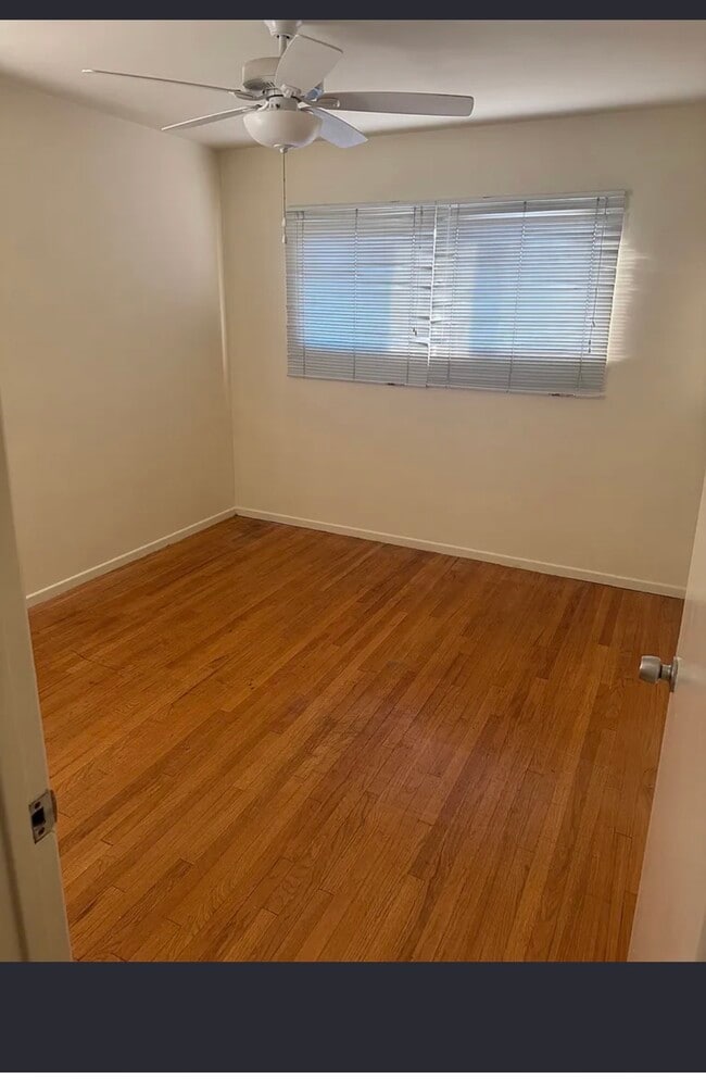 Photo - 2514 N Glenoaks Blvd Unit B