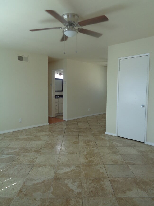 Photo - 607 E Utica Ave Unit 607 E Utica #3