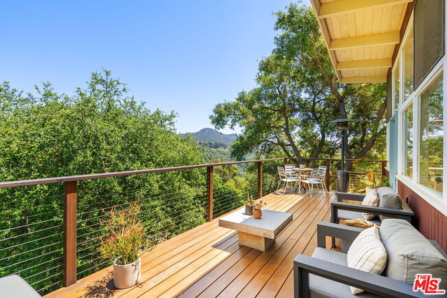 Photo - 19783 Valley View Dr