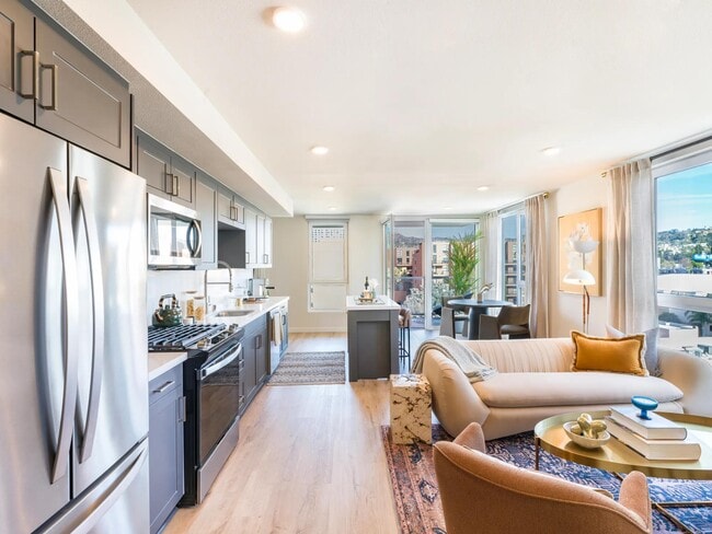 Studio, 1-, 2-, and 3-bedroom apartment homes with premium layouts available cater to diverse housing needs. - Modera Argyle