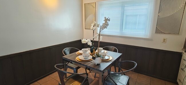 Photo - 2704 W Century Blvd