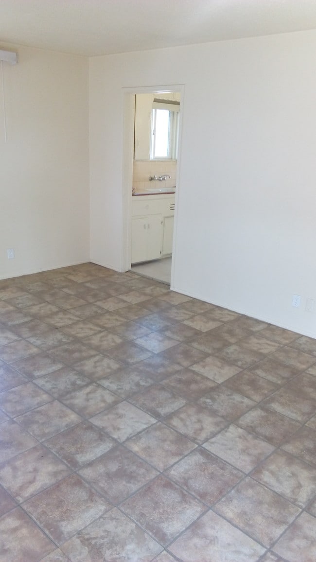 Photo - 805 N Santa Fe Ave Unit A