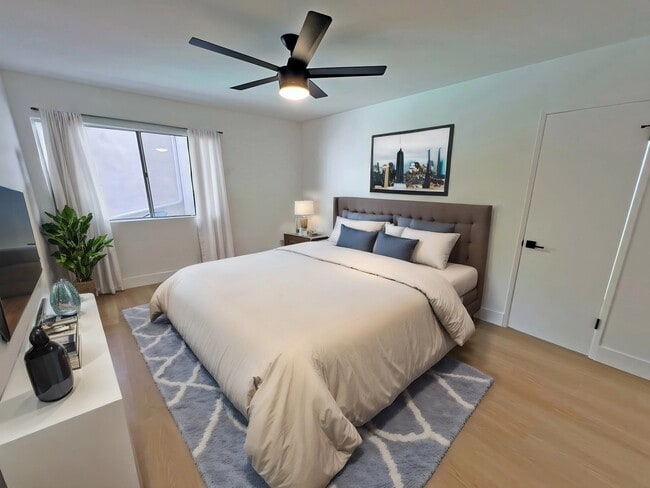 Photo - 118 S Wetherly Dr Unit 105