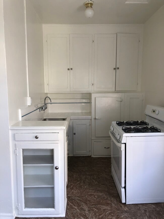 Photo - 545 S Hobart Blvd Unit 303