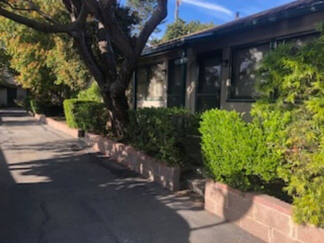 Photo - 11923-27 Venice Blvd