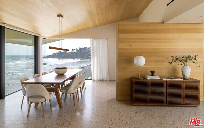 Photo - 31388 Broad Beach Rd