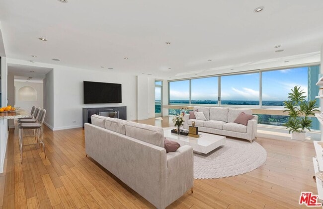 Building Photo - 2222 Ave of the Stars Unit 1102