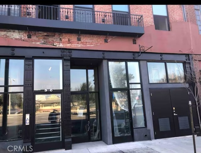 Building Photo - 173 E 2nd St Rental