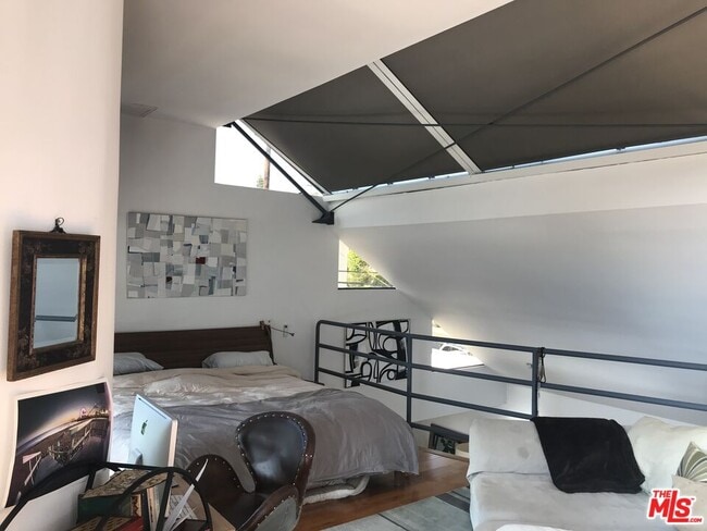 Photo - 1015 Marine St Unit 4