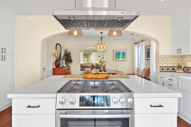 Photo - 2402 W Silver Lake Dr