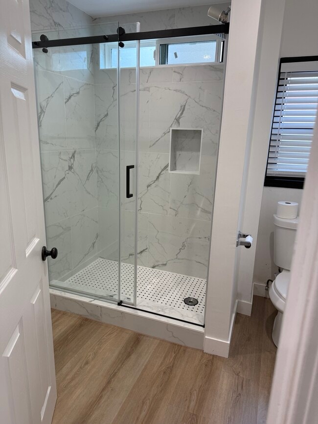 Bathroom 1 - 946 15th Pl Unit 946