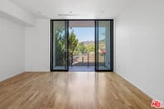 Photo - 1409 Roca Ln