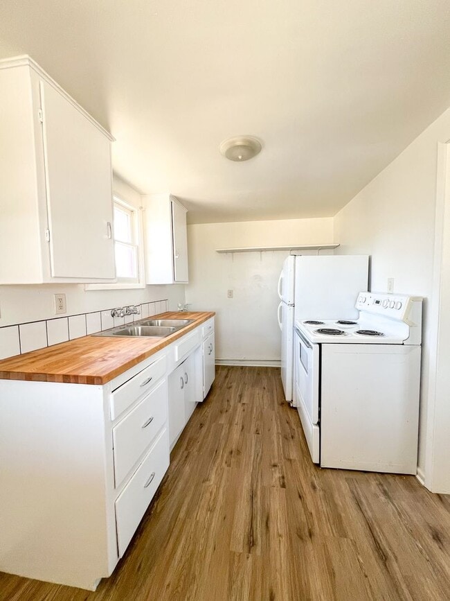 Photo - 6067 Abronia Ave Unit 1
