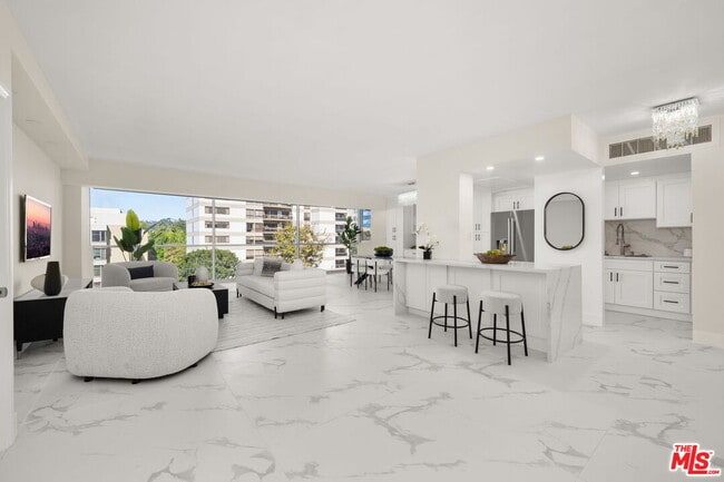 Building Photo - 10450 Wilshire Blvd Unit 5G