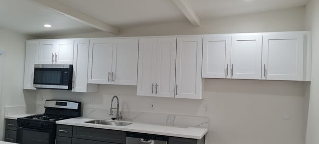 Photo - Remodeled 1 Bedroom Unit in Orange Unit 1439