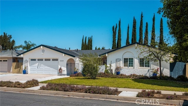 Photo - 2221 E Viking Ave