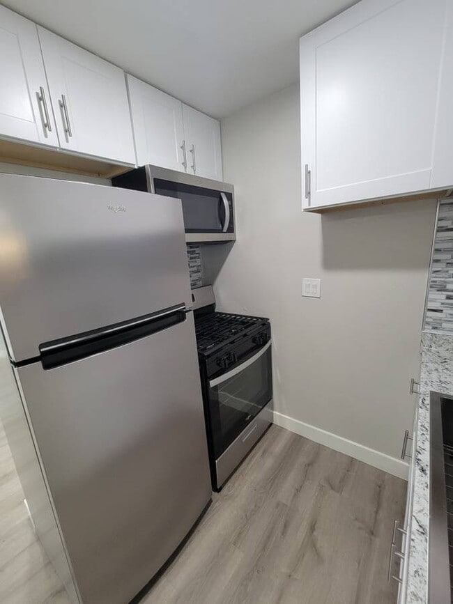 Photo - 2505 S Denison Ave Unit 3