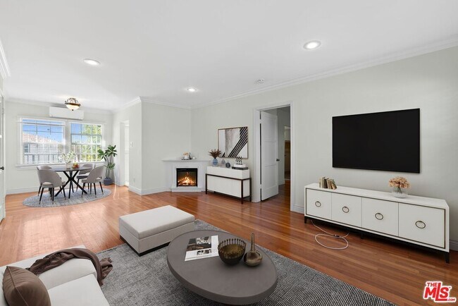 Photo - 1701 Stearns Dr Unit 3