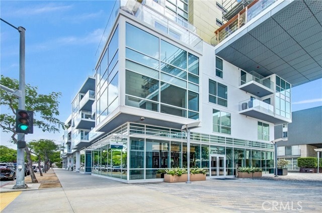 Building Photo - 1705-1725 Ocean Ave Unit 210