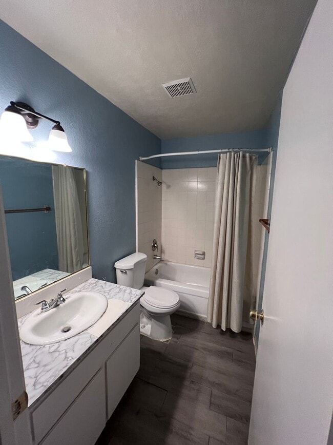 Photo - Charming 2 Bedroom Condo in Temecula, Ca.