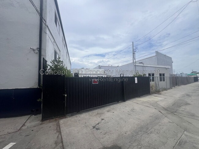 Photo - 5512 N Long Beach Blvd Unit A