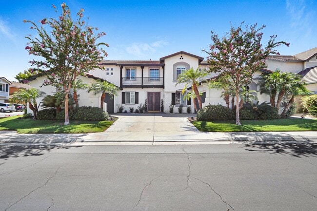 Building Photo - 4386 Bayhill Ln