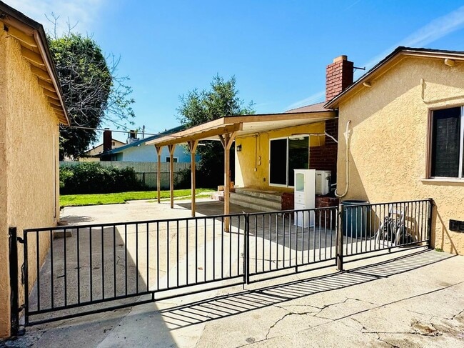 Photo - 1375 N Sunflower Ave