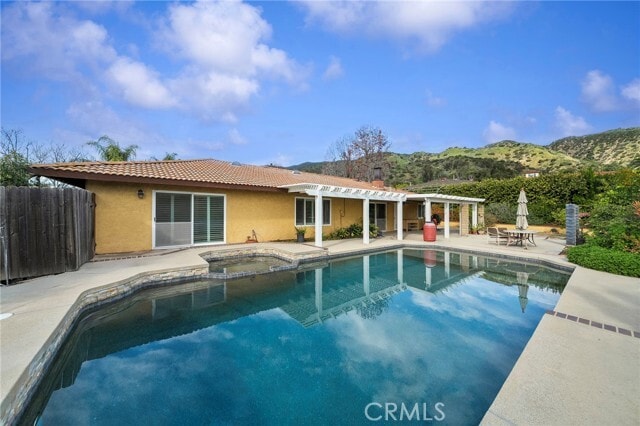 Photo - 968 Englewild Dr