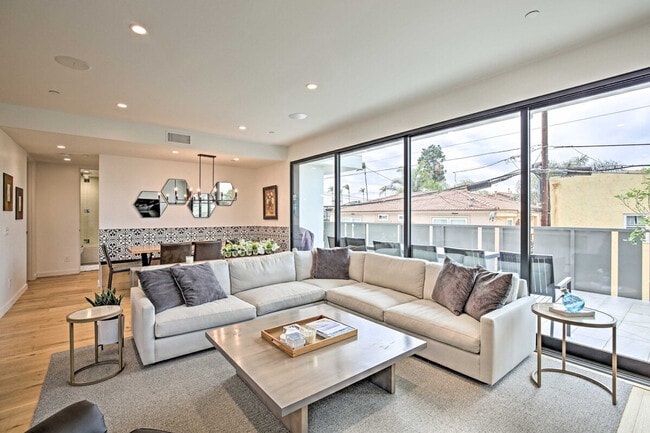 Photo - 1010 5th St Unit ID1307630P