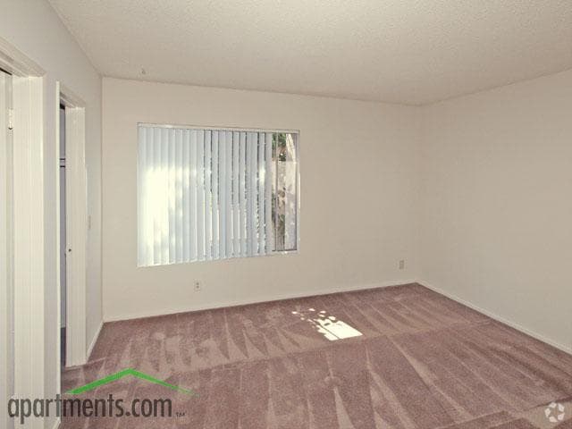 Floor Plan - Two Bedroom