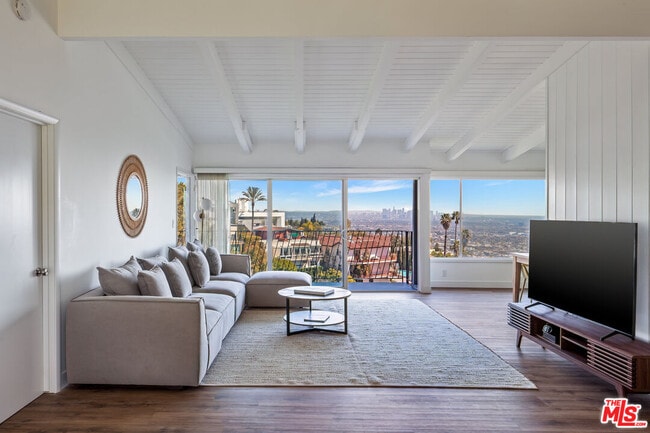 Photo - 9432 Sierra Mar Pl