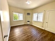 Photo - 226 S New Hampshire Ave Unit Apt 1