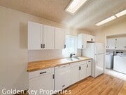 Photo - Welcome to the spacious single-level manuf... House