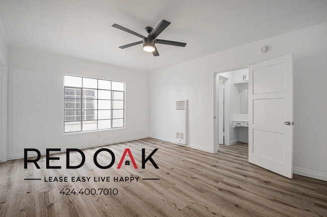 Photo - 1024 Menlo Ave Unit 11